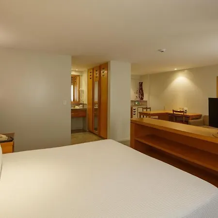 Cond Blue Tree Towers Apartamento